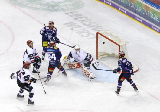 Хоккей. Германия. Кёльнер - Айсбарен. Прогноз: П2