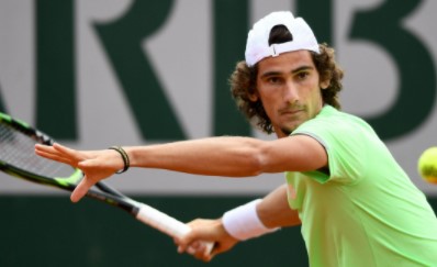 Теннис. ATP. Дубай. Шаповалов Д — Харрис Ллойд. Прогноз: Фора 1 (-2)