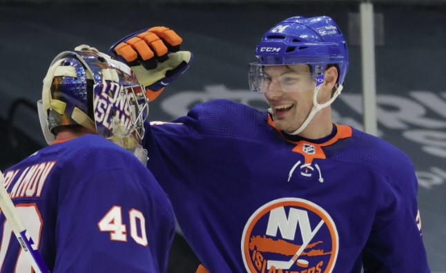 Хоккей. NHL. Бостон — НЙ Айлендерс. Прогноз: 2X