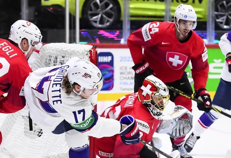 Хоккей. Швейцарская лига. Висп - Лайонс. Прогноз: Тотал (4.5) Б