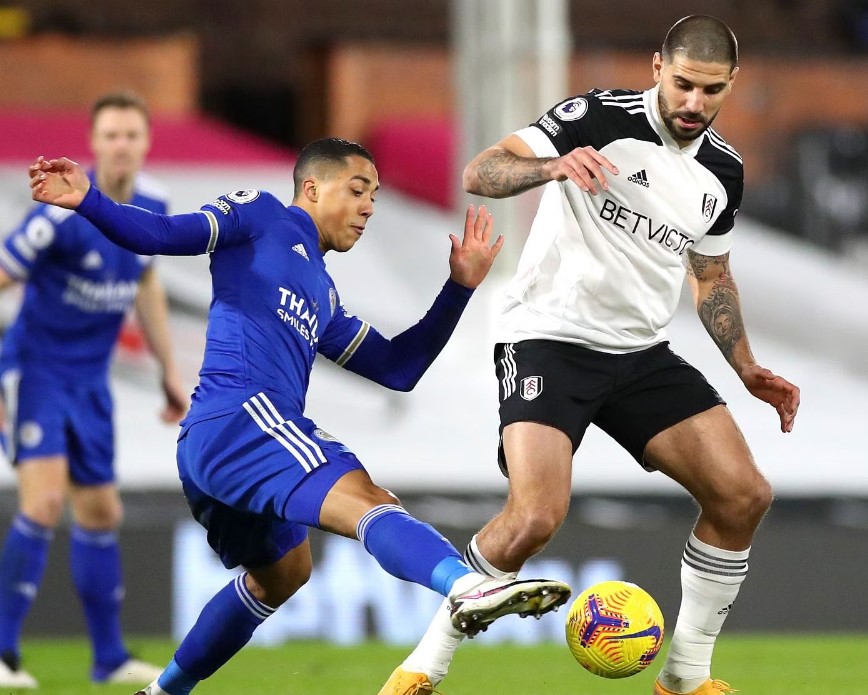 Футбол. Англия. Лестер - Фулхэм. Прогноз: Обе Забьют + ТБ 2.5