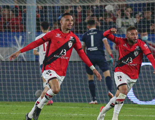 Футбол. Чемпионат D1. Гард Насьональ - АСАК Конкорд. Прогноз: Тотал (2) Б