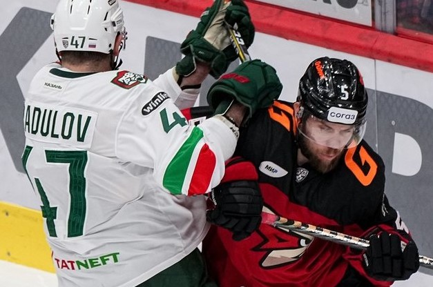 Хоккей. КХЛ. Меню Нефтехимик - Салават Юлаев. Прогноз: Х2 + Тотал (6.5) М