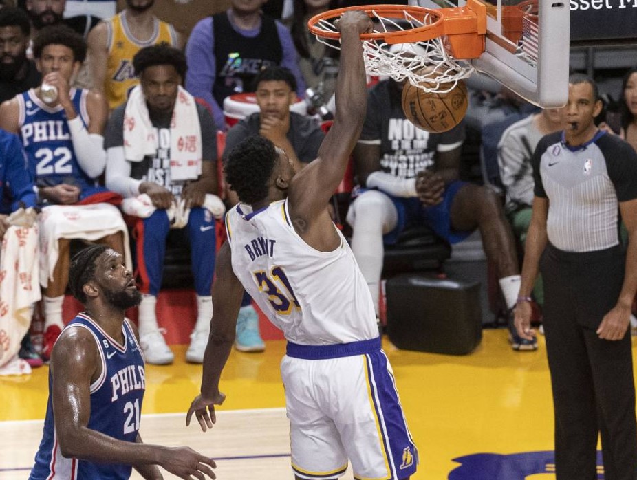 Баскетбол. NBA. Клипперс — Сиксерс. Прогноз: Фора 2 (+2.5)