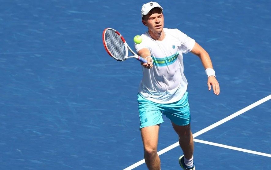 Теннис. ATP. Свайда - Козлов. Прогноз: П2