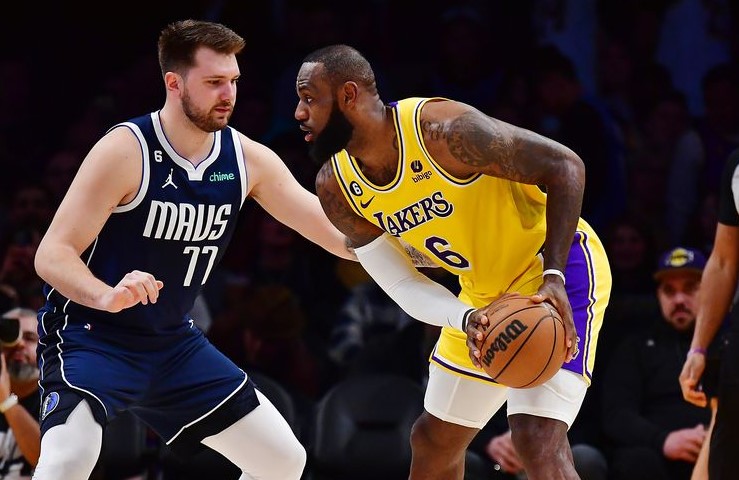 NBA. Даллас Маверикс — Лейкерс. Прогноз: Тотал (236) Б