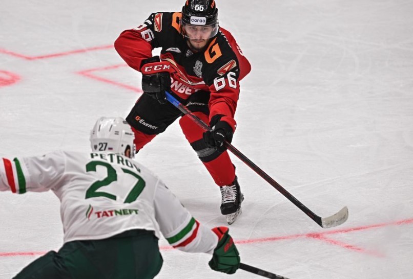 Хоккей. КХЛ. Ак Барс – Авангард. Прогноз: Х2