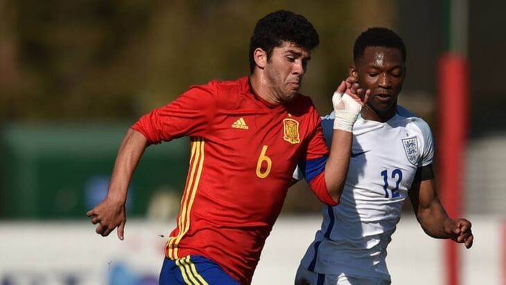 Футбол. Чемпионат Европы до 19 лет. Испания - Норвегия. Прогноз: Тотал: Б (3)