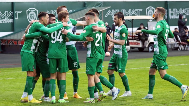 Футбол. Россия. Премьер-лига. Ахмат — Крылья Советов. Прогноз: Тотал: Б (2.5)