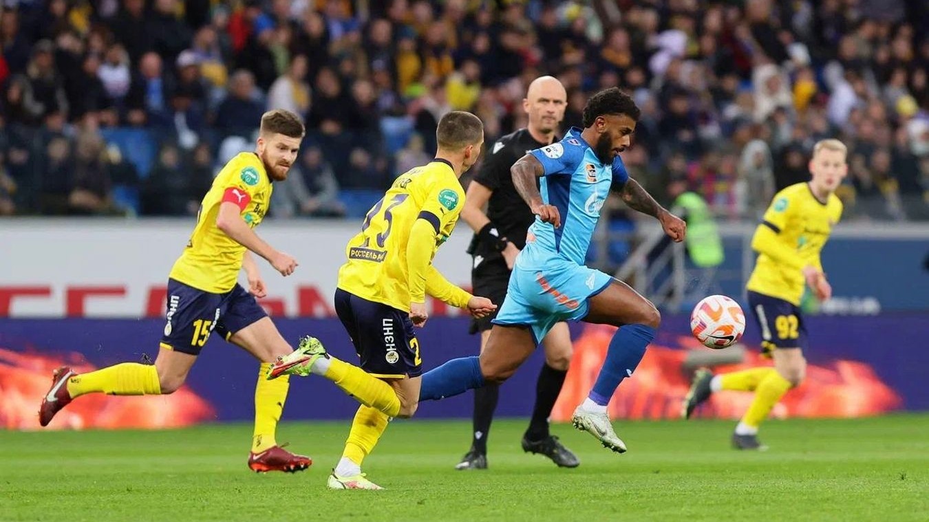 Футбол. Россия. Премьер-лига. Ростов - Зенит. Прогноз: П2