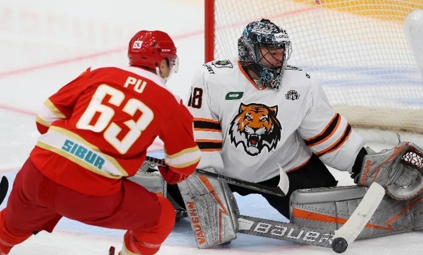 Хоккей. КХЛ. Куньлунь Ред Стар – Амур. Прогноз: Тотал (4) Б