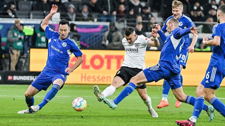 Футбол. Германия. 2-я бундеслига. Айнтрахт Бр - Шальке 04. Прогноз: Обе забьют: Да