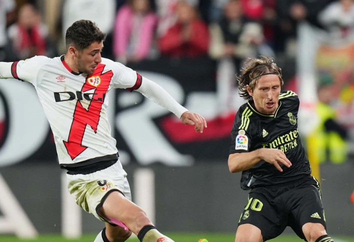 Футбол. Испания. Ла Лига. Реал Сосьедад — Райо Вальекано. Прогноз: 1Х и ТБ (1.5)