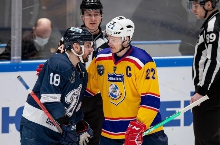 Хоккей. ВХЛ. Динамо СПб - Химик Вск. Прогноз: 2Х