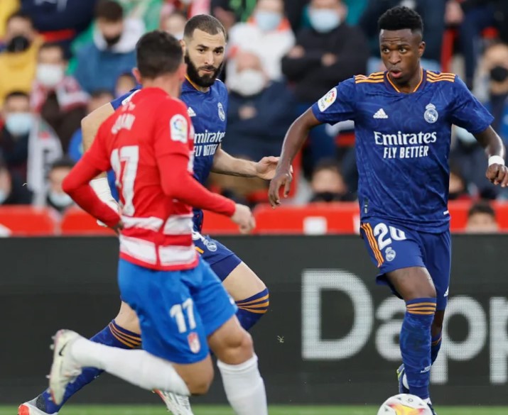 Футбол. Ла Лига Испания. Реал Мадрид – Гранада. Прогноз: Фора 1 (-1.5)