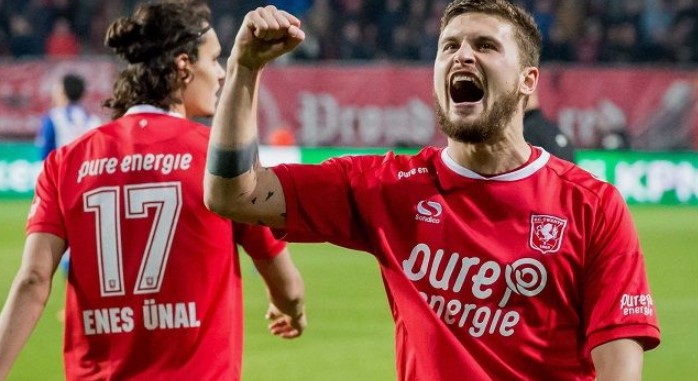 Футбол. Чемпионат Нидерландов. Твенте - Утрехт. Прогноз: П1