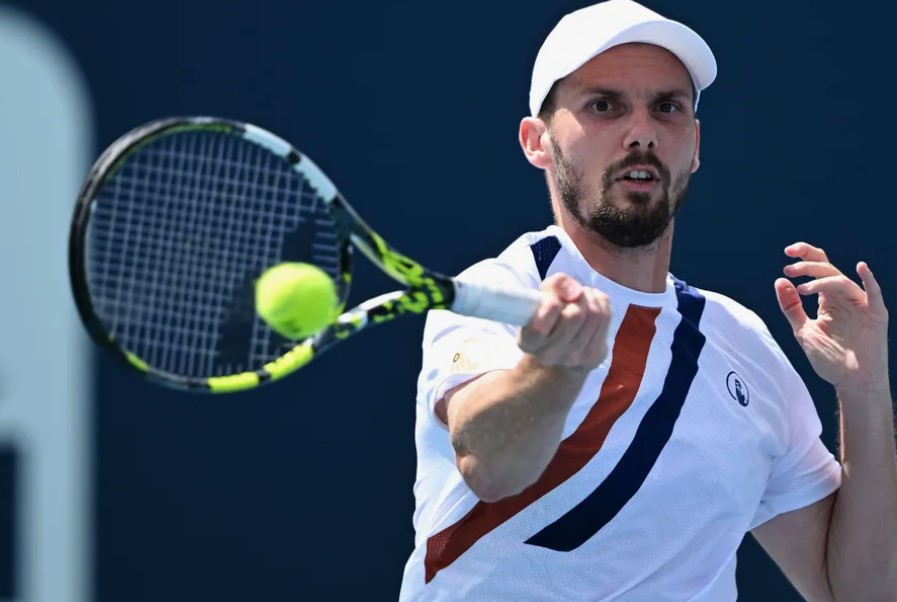 Теннис. ATP. Марсель мужчины. Грегуар Баррер - Алехандро Д. Ф.. Прогноз: П2