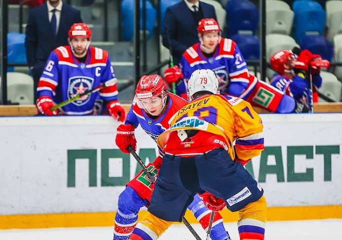 Хоккей. ВХЛ. АКМ - СКА Нева. Прогноз: ИТ-2 (2.5) Б
