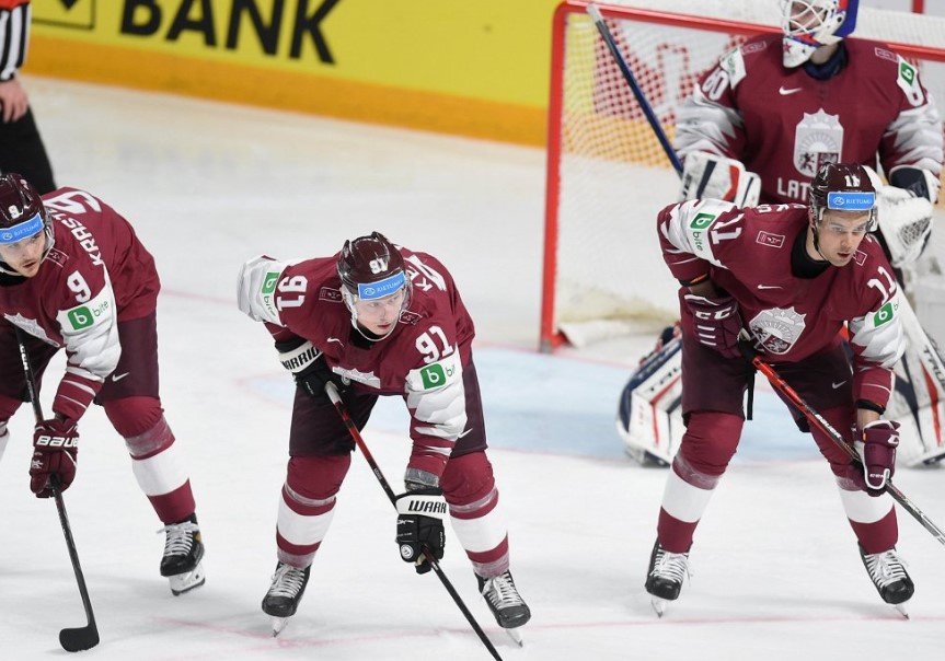 Хоккей. Товарищеские матчи, сборные. Польша - Дания. Прогноз: Тотал (5.5) М