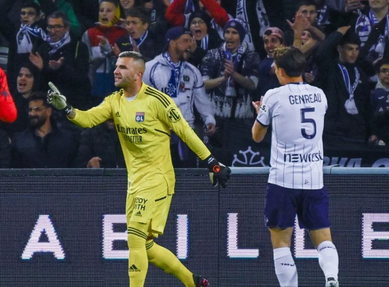 Футбол. Франция. Лига 1. Тулуза - Лион. Прогноз: Фора 2 (0)