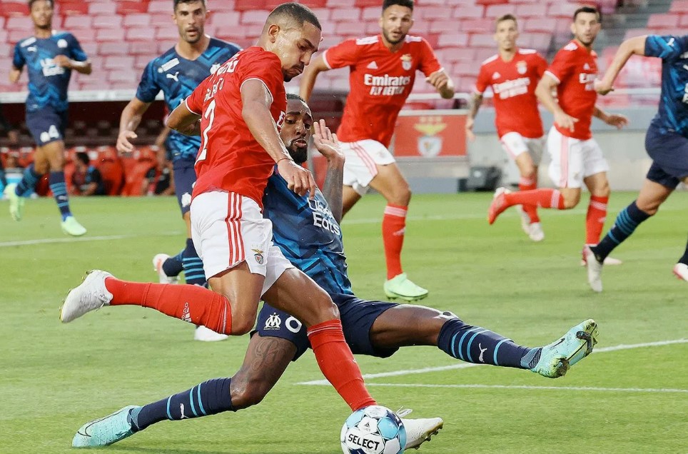 Футбол. Лига Европы, 1/4. Бенфика - Марсель. Прогноз: Тотал (2.5) Б