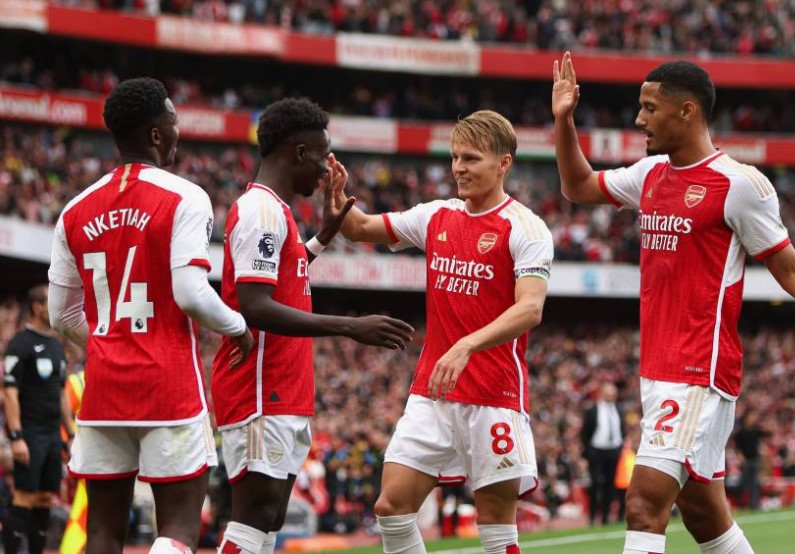 Футбол. Чемпионат Англии. Арсенал - Астон Вилла. Прогноз: Оба забьют - ДА