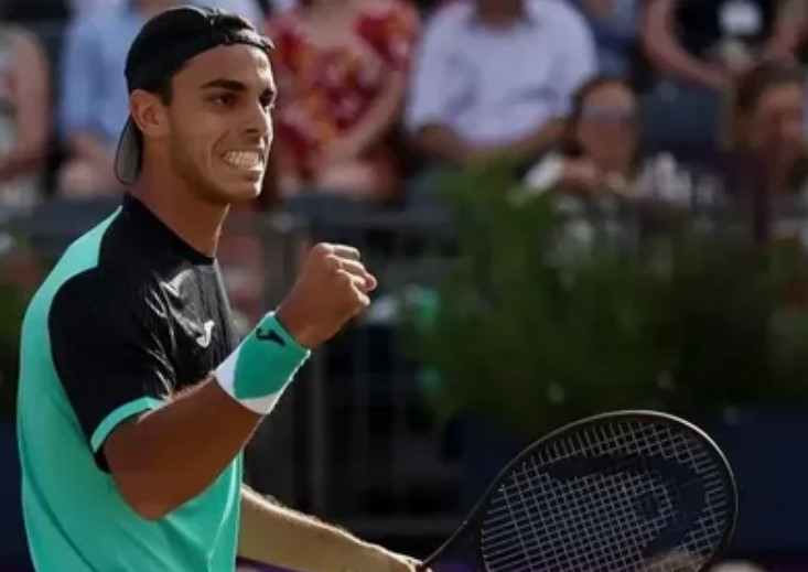 Теннис. ATP - Лондон. Карлос Алькарас - Франциско Черундоло. Прогноз: Тотал геймов (19) Б