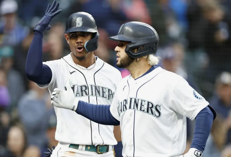 MLB. Майами Марлинс - Сиэтл Маринерс. Прогноз: Фора 2 (-1)