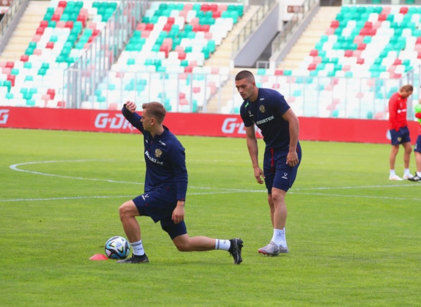 Футбол. Товарищеские матчи, Национальные сборные. Беларусь - Россия. Прогноз: Тотал (2) Б