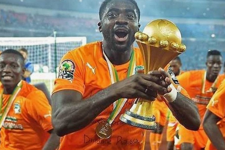 Футбол. Чемпионат мира. Квалификация. Африка. Кот-д`Ивуар - Габон. Прогноз: Тотал (2.5) Б