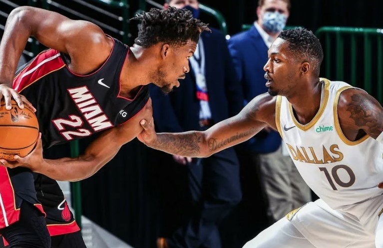 Баскетбол. NBA. Летняя лига. Даллас Маверикс - Майами Хит. Прогноз: ИТ-1 (89.5) М