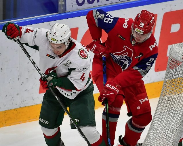 Хоккей. Мир • Товарищеские матчи, клубы. Нейро Ирбис - Локо. Прогноз: Тотал (3) Б