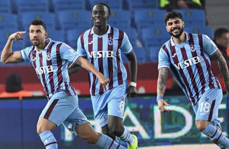 Футбол. Европа • Лига Европы. Трабзонспор - Рапид Вена. Прогноз: Обе забьют - ДА