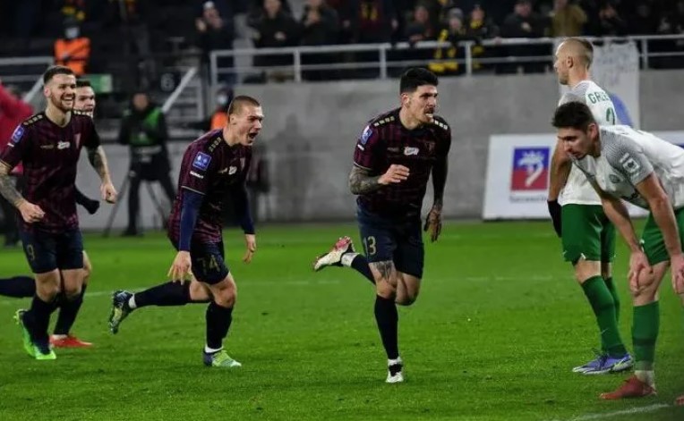 Футбол. Дивизион 3. Погонь Щецин II - Винета Волин. Прогноз: Фора 1 (-1)