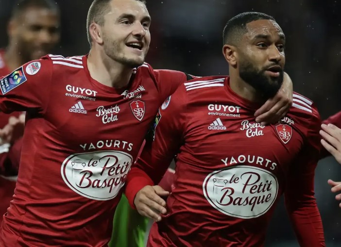 Футбол. Лига чемпионов. Барселона - Брест. Прогноз: П1 + ТБ 3.5