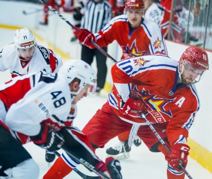 Хоккей. ВХЛ. Ижсталь - Магнитка. Прогноз: П2