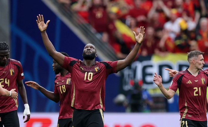 Футбол. Лига Наций УЕФА. Бельгия — Италия. Прогноз: Тотал (2) Б