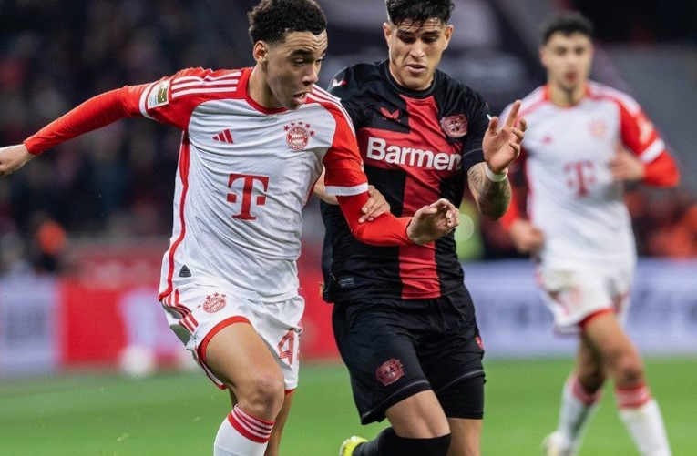 Футбол. Кубок Германии. Бавария - Байер. Прогноз: Фора 2 (1)