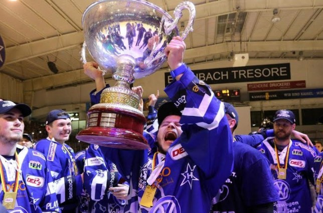 Хоккей. Германия. Кассель Хаскис - Битигхайм Стилерз. Прогноз: П1 и тотал < (8.5) - ДА