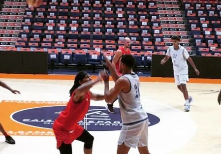 Баскетбол. Франция. Гравлин Дюнкерк — Ле Портель. Прогноз: Фора 2 (6)