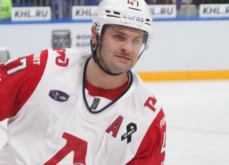 Хоккей. КХЛ. Локомотив — СКА. Прогноз: Тотал (4.5) Б