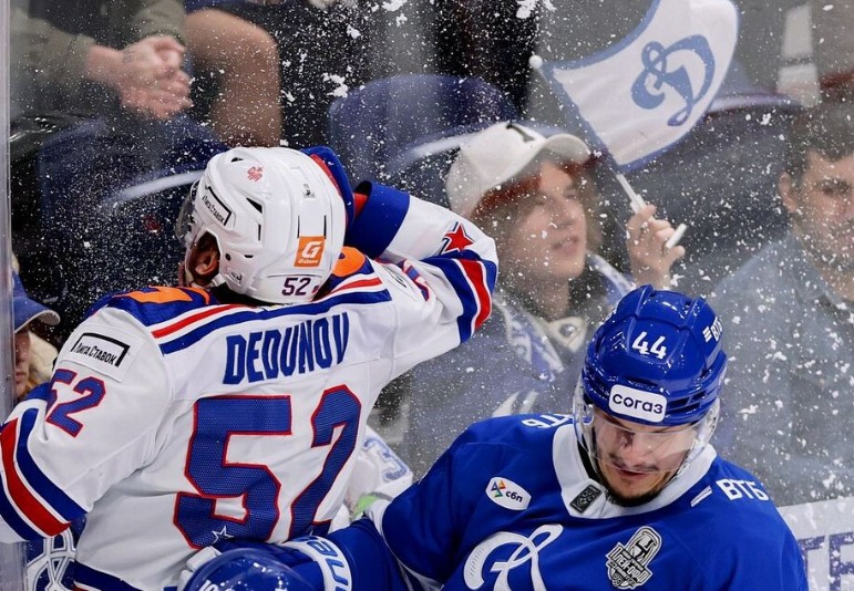 Хоккей. КХЛ, Четвертьфиналы конференции. СКА — Динамо М. Прогноз: Тотал (4.5) Б