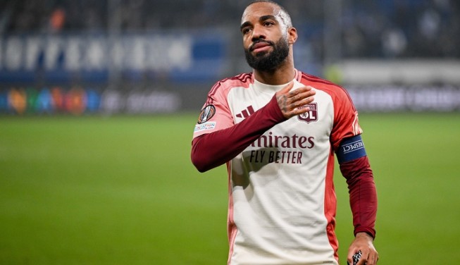 Футбол. Чемпионат Франции. Лион — Пари Сен-Жермен. Прогноз: Тотал (3) Б