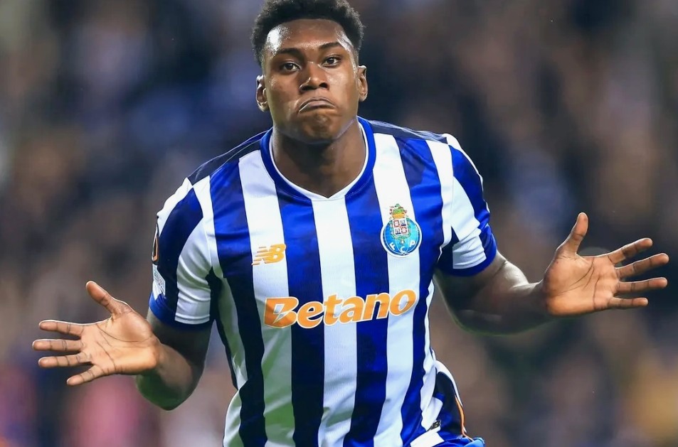 Футбол. Чемпионат Португалии. Порту — Витория Гимараэш. Прогноз: П1