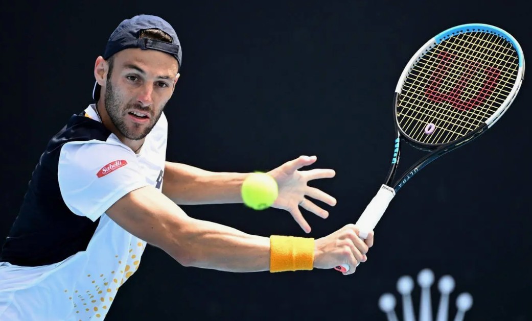 Теннис. ATP. Чина Ф — Травалья С. Прогноз: Фора 1 (-2.5)