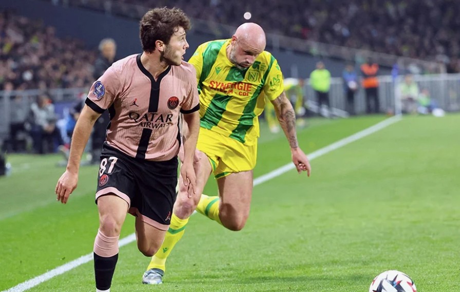 Футбол. Чемпионат Франции. Первая лига. Пари Сен-Жермен — Ницца. Прогноз: ИТ-2 (1) Б