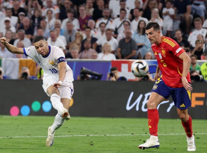 Футбол. Лига наций УЕФА, Полуфинал. Испания — Франция. Прогноз: Обе забьют - ДА