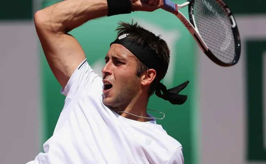 Теннис. ATP. Гамбург. Томас Мартин Этчеверри - Флавио Коболли. Прогноз: Фора 1 (1.5)