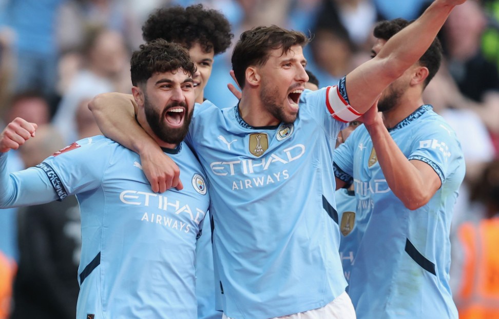 Футбол. Англия — Премьер-лига. Манчестер Сити - Вулверхэмптон. Прогноз: 1X + ОЗ