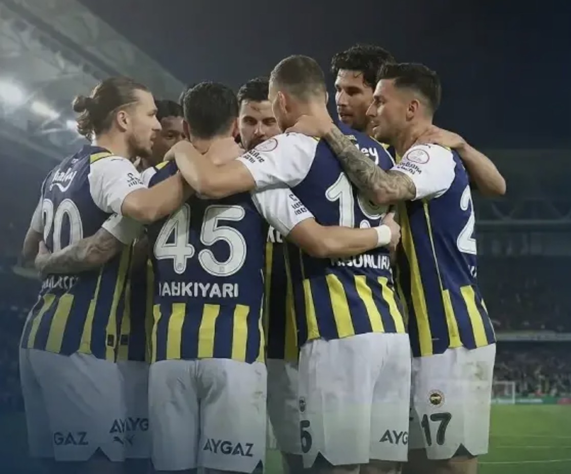 Футбол. Лига Европы УЕФА, 1/16 финала. Фенербахче — Ноттингем Форест. Прогноз: Фора 1 (0)